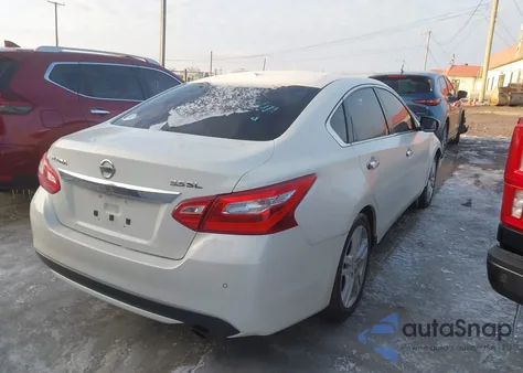 2017 Nissan Altima 3.5Sl/3.5 Sr z USA, uszkodzony, nr VIN 1N4BL3APXHC113208
